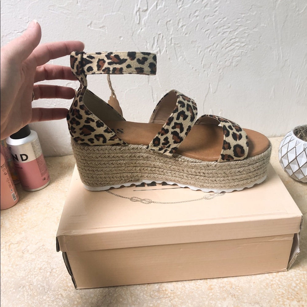Leopard wedges